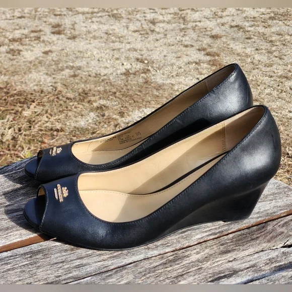 Coach Elegant Black Wedge Heels 7.5 - Picture 3 of 6